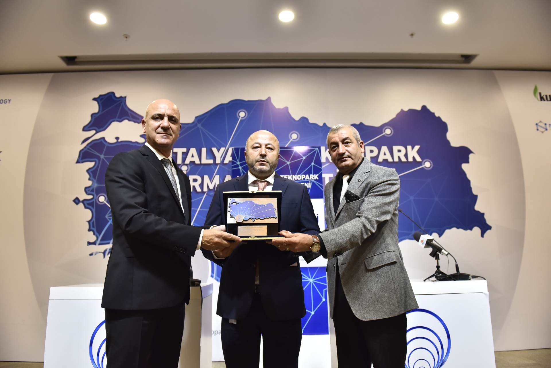 CW Akademi Antalya OSB Teknopark’ta
