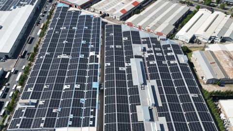 CW Enerji Yüksek Verimli Güneş Panelleriyle Enerji Dönüşümüne Güç Katıyor